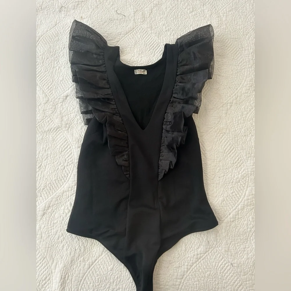 Free People Paper Planes Bodysuit in Black. Size M. - Picture 6 of 14